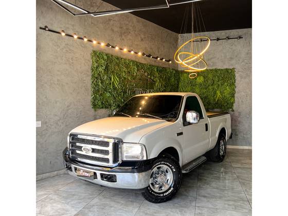 FORD F-250 4.2 XL 4X2 CS TURBO INTERCOOLER DIESEL 2P MANUAL FORD F-250 4.2 XL 4X2 CS TURBO INTERCOOLER DIESEL 2P MANUAL